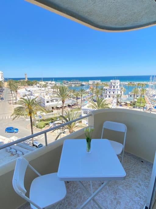 Lovely 1 Bedroom Apartment With Sea Views And Pool エステポナ エクステリア 写真