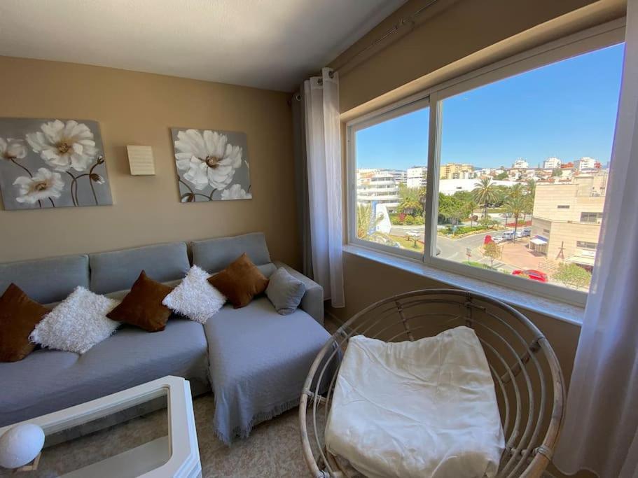 Lovely 1 Bedroom Apartment With Sea Views And Pool エステポナ エクステリア 写真