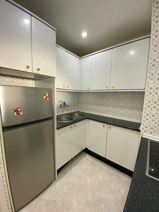 Lovely 1 Bedroom Apartment With Sea Views And Pool エステポナ エクステリア 写真