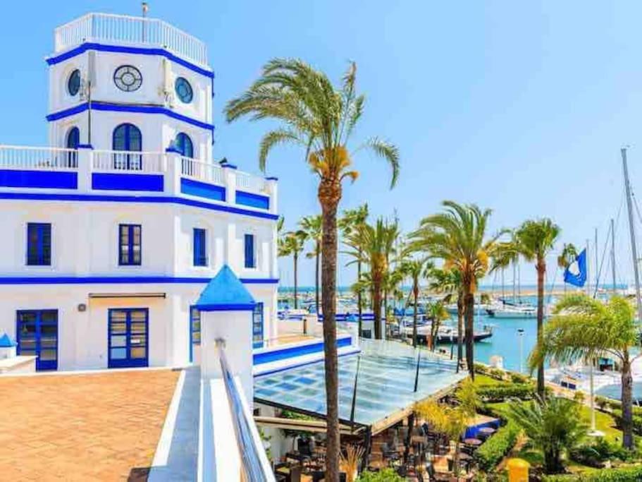 Lovely 1 Bedroom Apartment With Sea Views And Pool エステポナ エクステリア 写真