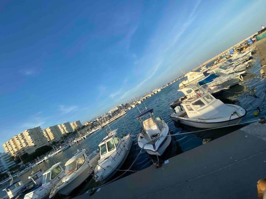 Lovely 1 Bedroom Apartment With Sea Views And Pool エステポナ エクステリア 写真